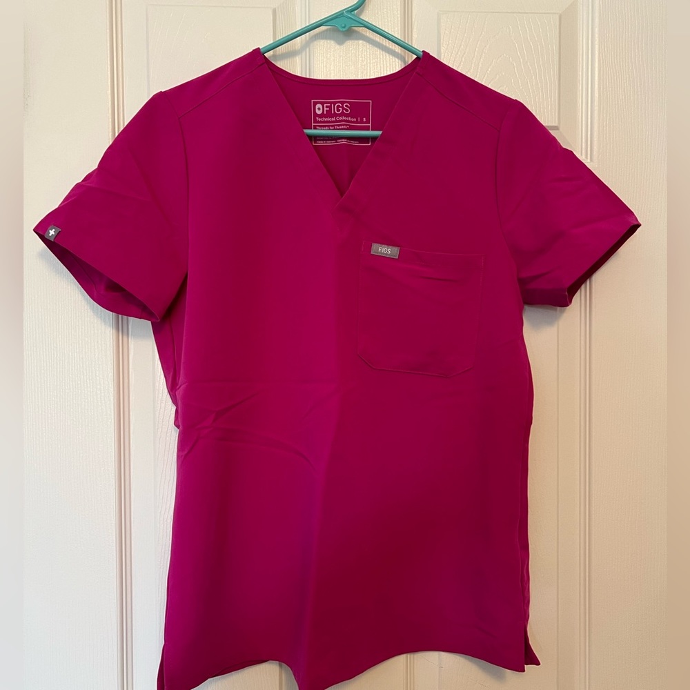 Figs women’s size small scrub top